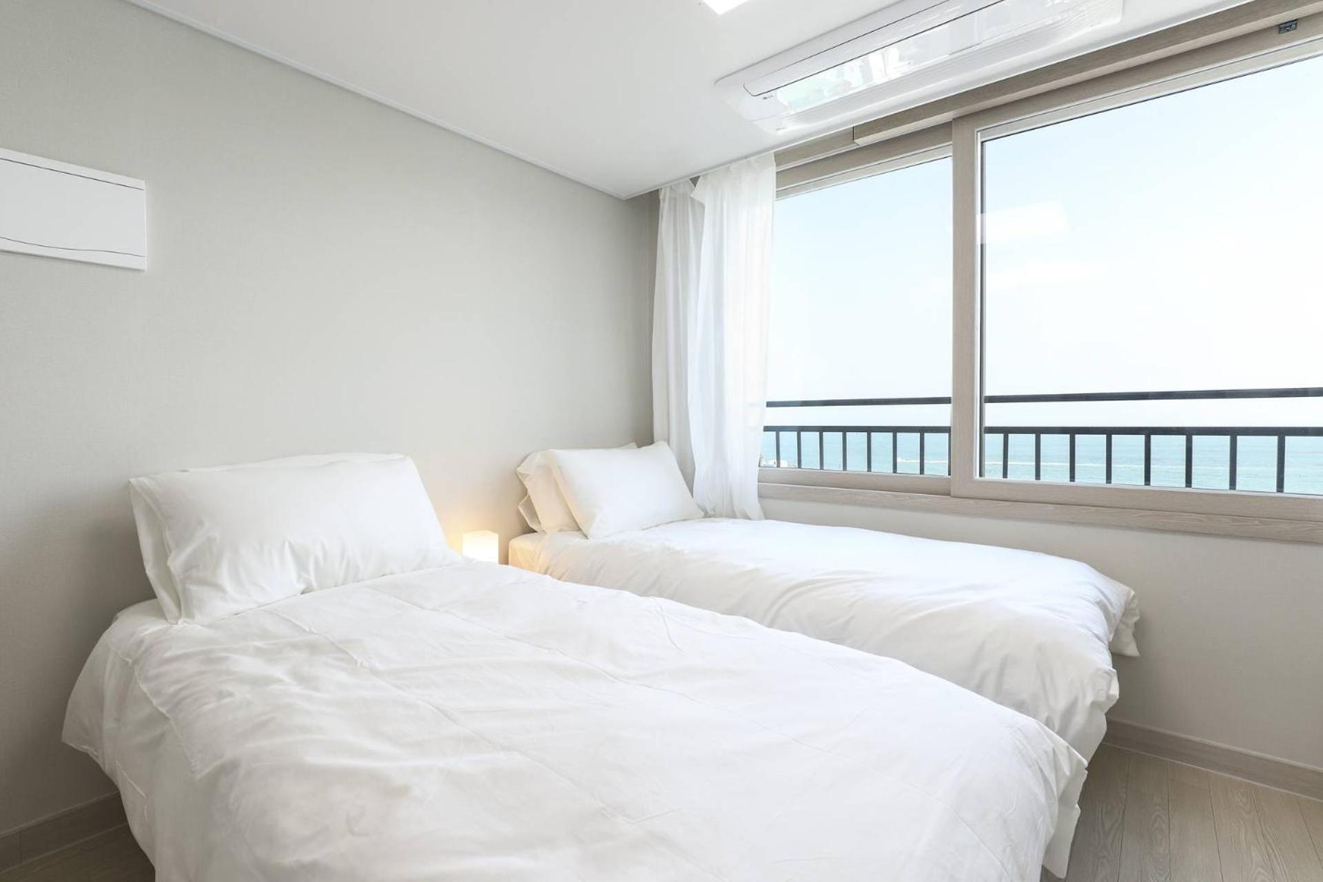 The First Ocean Songjeong Hotel Busan Exterior photo