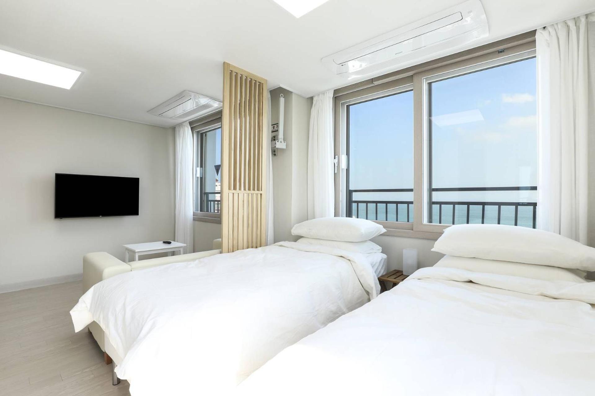 The First Ocean Songjeong Hotel Busan Exterior photo