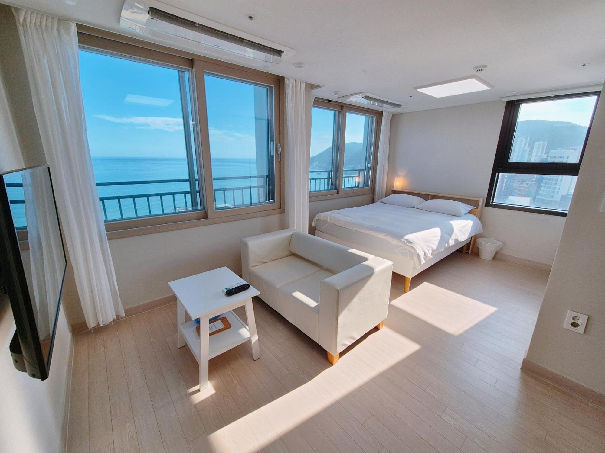 The First Ocean Songjeong Hotel Busan Exterior photo