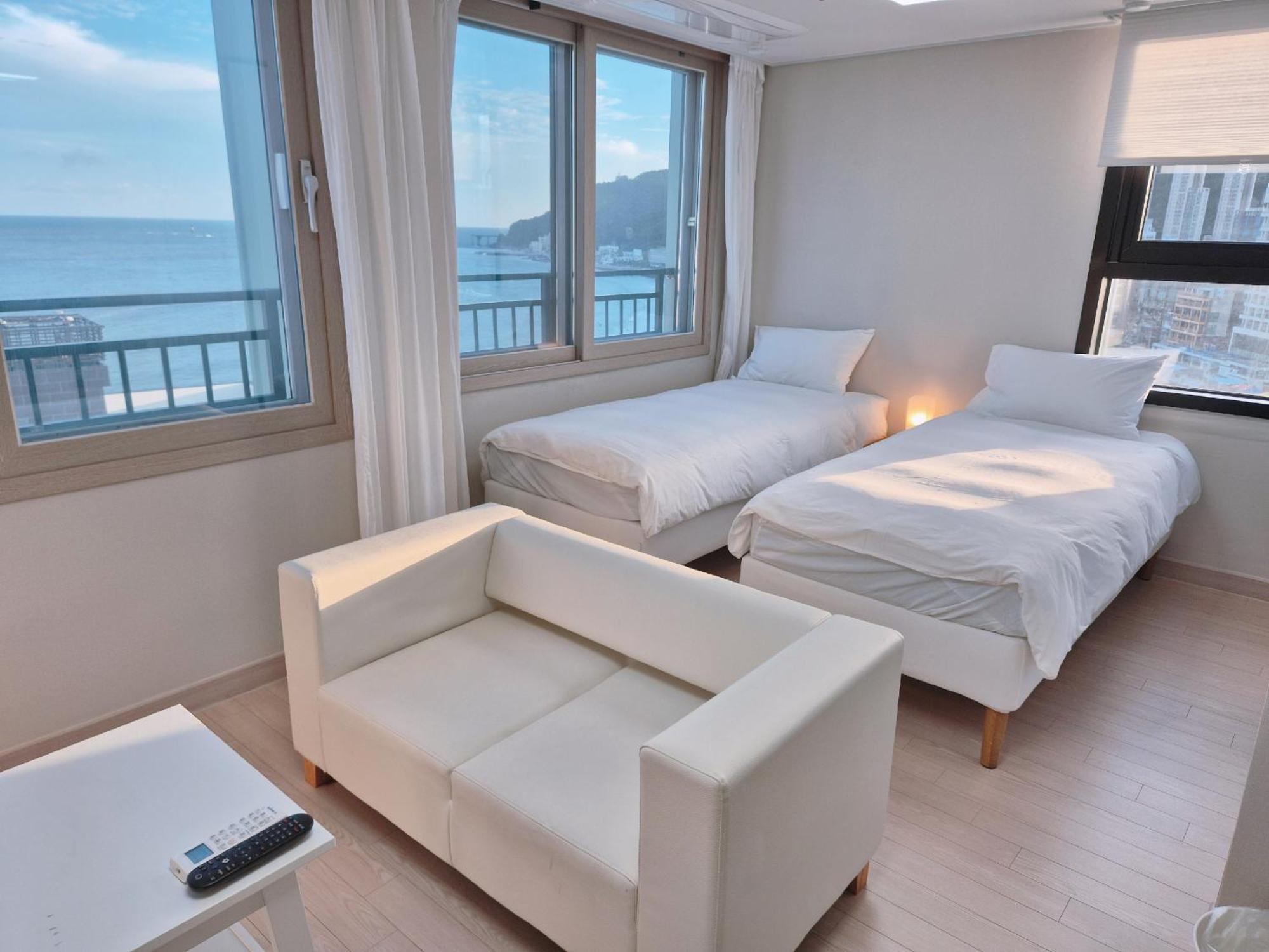 The First Ocean Songjeong Hotel Busan Exterior photo