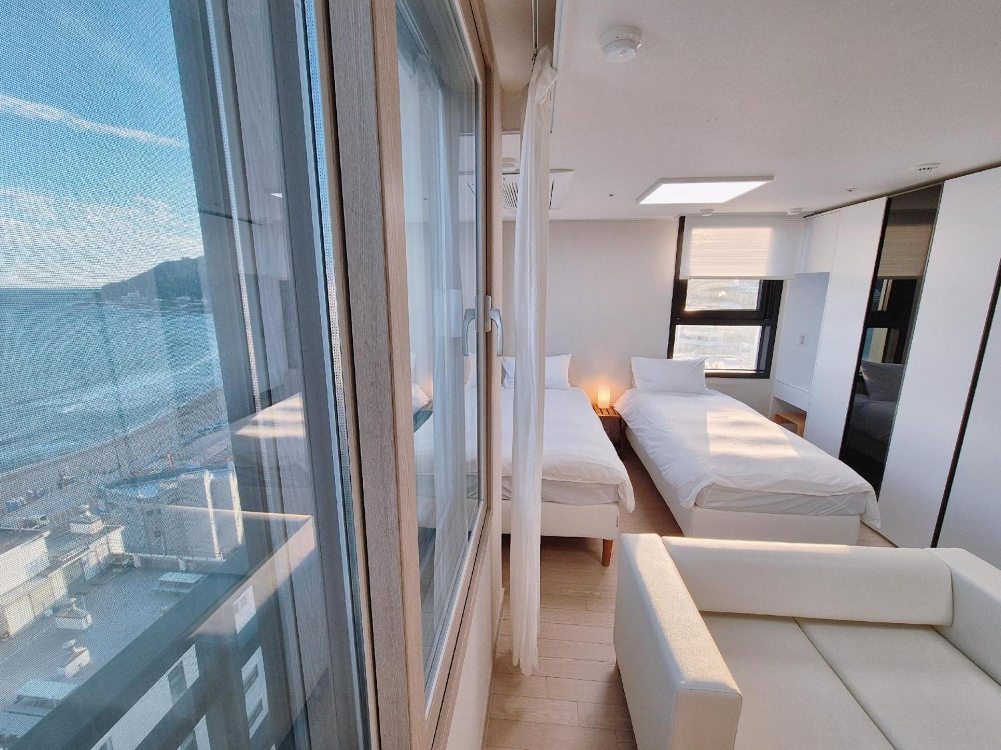 The First Ocean Songjeong Hotel Busan Exterior photo